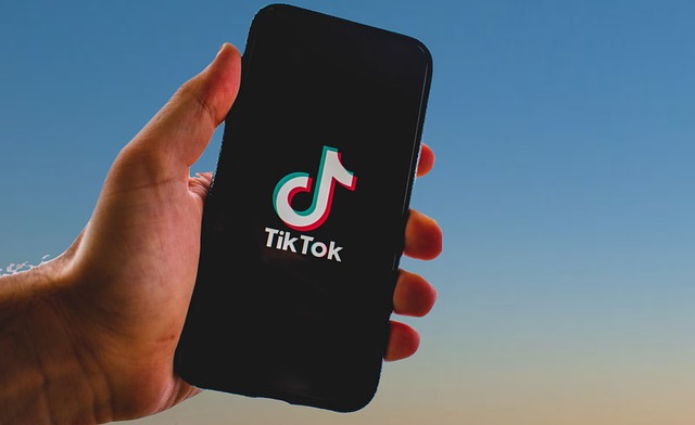 Jasa Share TikTok sebagai Solusi Distribusi Konten agar Lebih Cepat Menjangkau Audiens