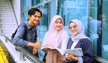 Prospek Karir Cemerlang Lulusan Bisnis Digital