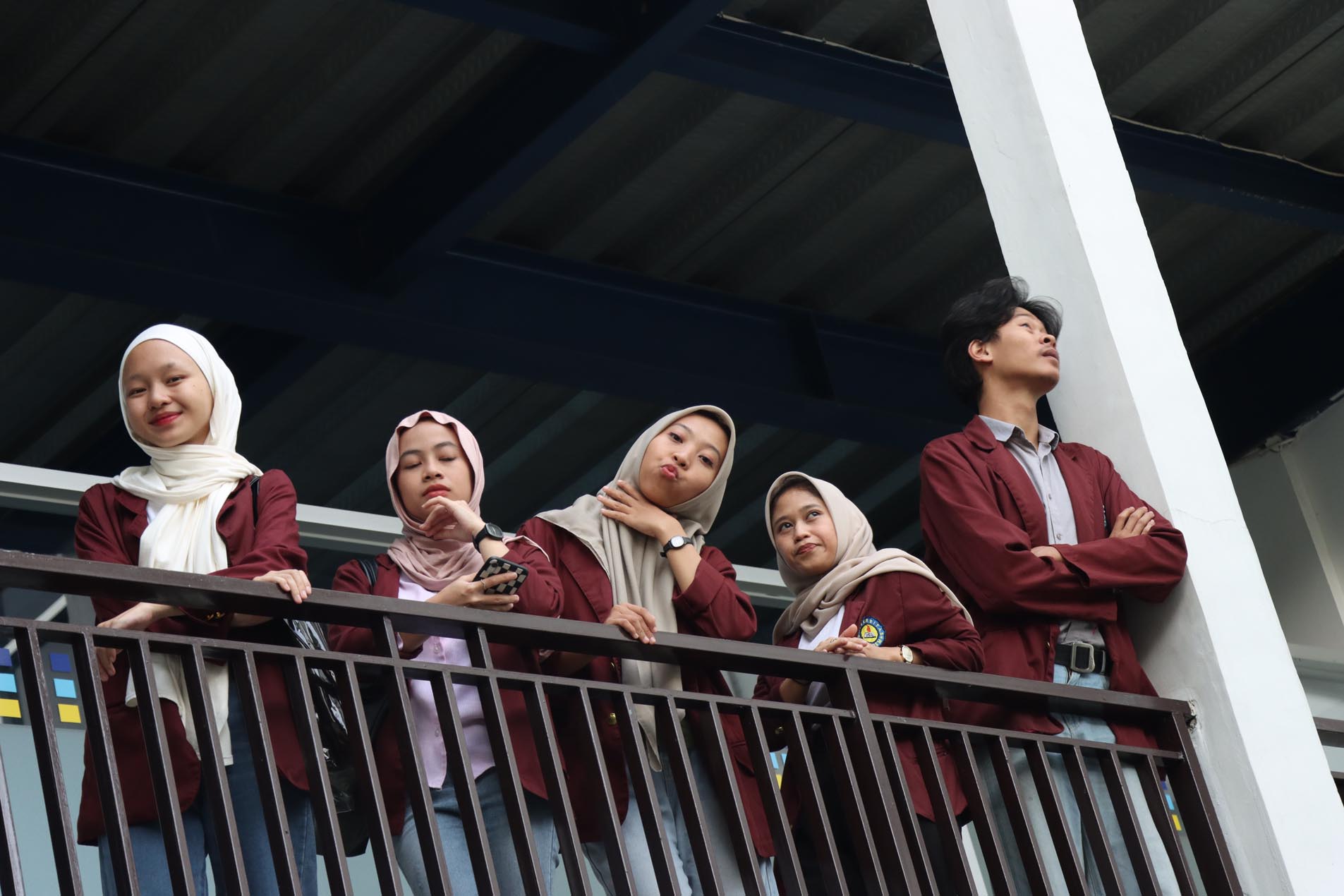 Biaya Pendidikan Kelas Reguler dan Non Reguler Per Semester Hanya 5 Juta Untuk Digital Bisnis S1 Serta Info Kapan Pendaftaran Kuliah Di Universitas Masoem