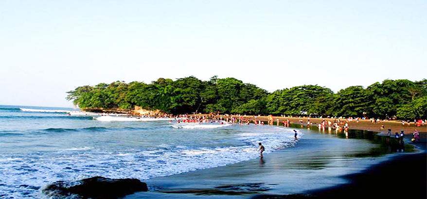 Pantai Batu Karas, Keindahan Pantainya Menakjubkan