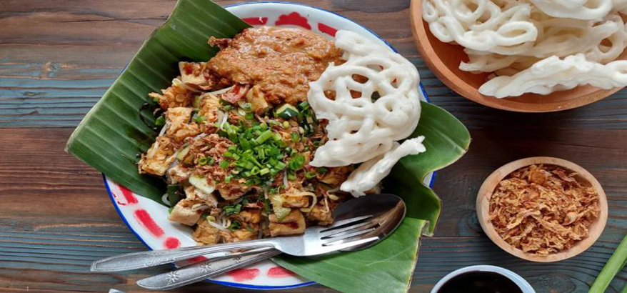 7 Makanan Khas Daerah di Indonesia yang Harus Dicoba