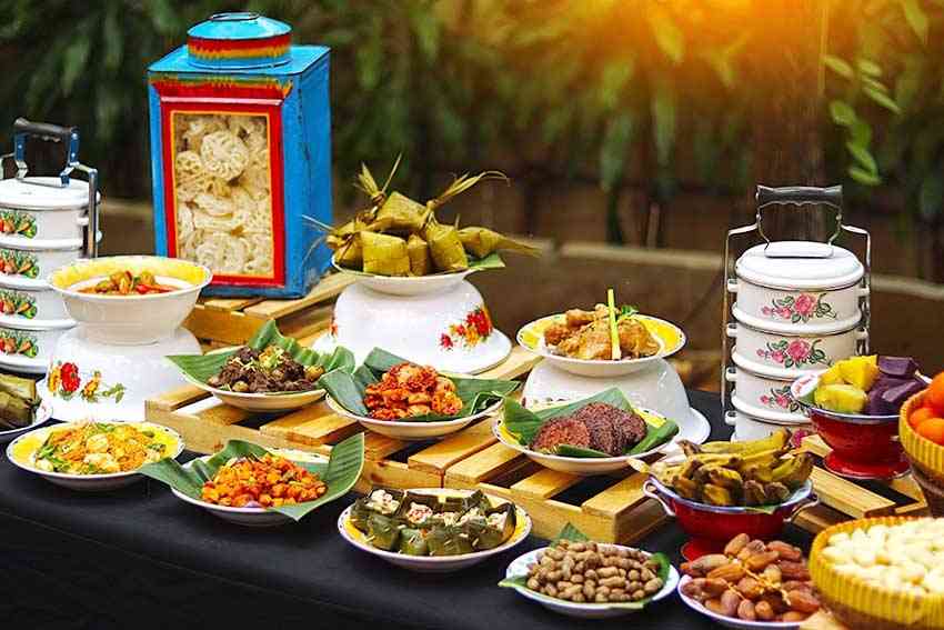 Meningkatkan Visibilitas Usaha Catering dengan Iklan Sosmed di Rajakomen.com