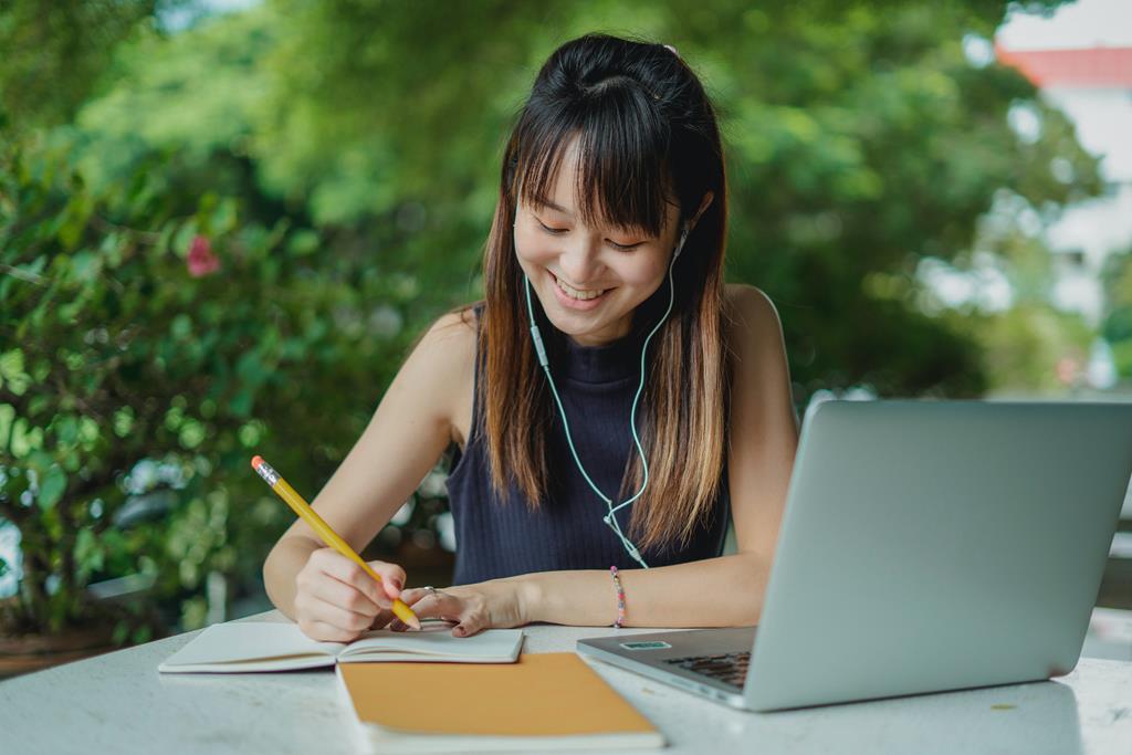 Cara Gunakan Transition Words di Writing Section